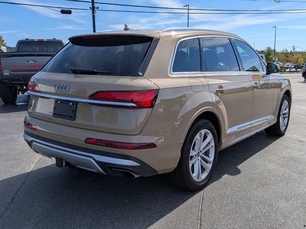 Used 2025 Audi Q7 2.0T Premium AWD/4WD image 4
