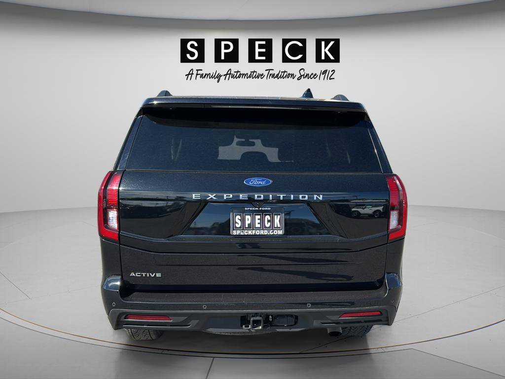 Certified 2025 Ford Expedition Active AWD/4WD image 4