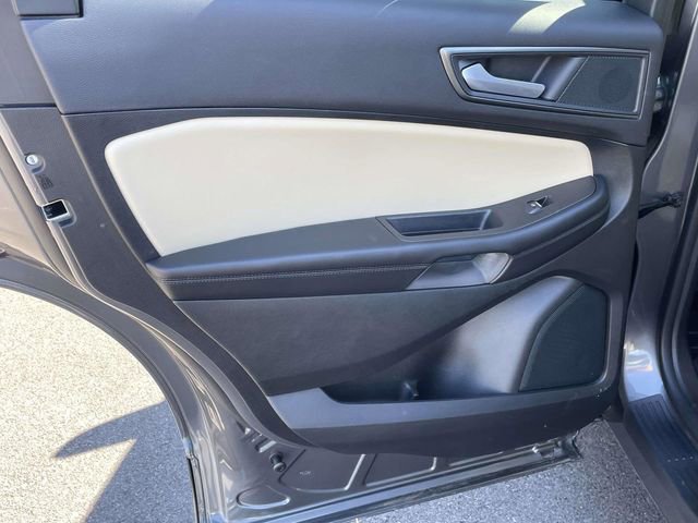 Certified 2024 Ford Edge SE w/ Black Appearance Package image 22