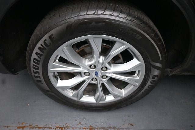 Certified 2024 Ford Explorer Limited AWD/4WD image 15