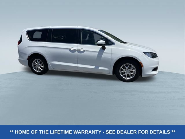 Used 2023 Chrysler Voyager LX FWD video 2