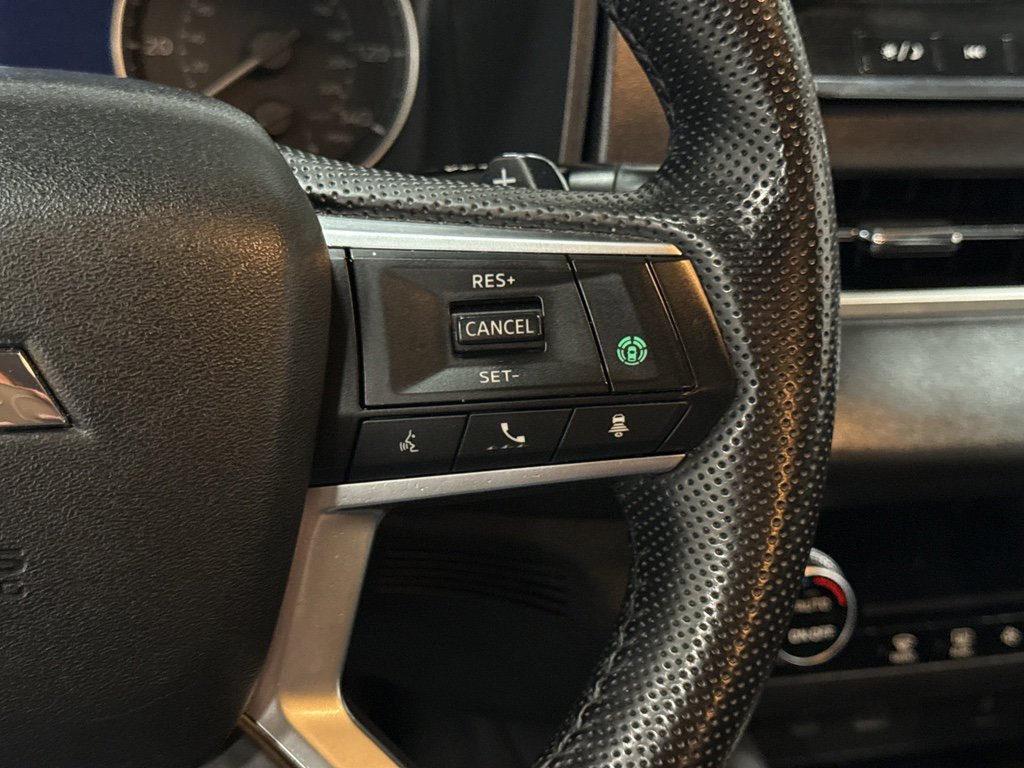 Used 2024 Mitsubishi Outlander SE image 13