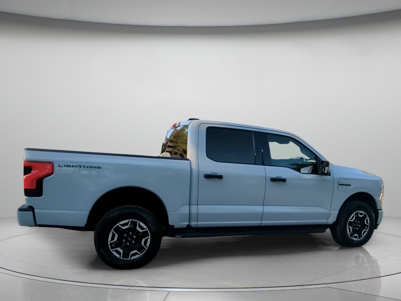 Certified 2023 Ford F150 Lightning XLT AWD/4WD image 30
