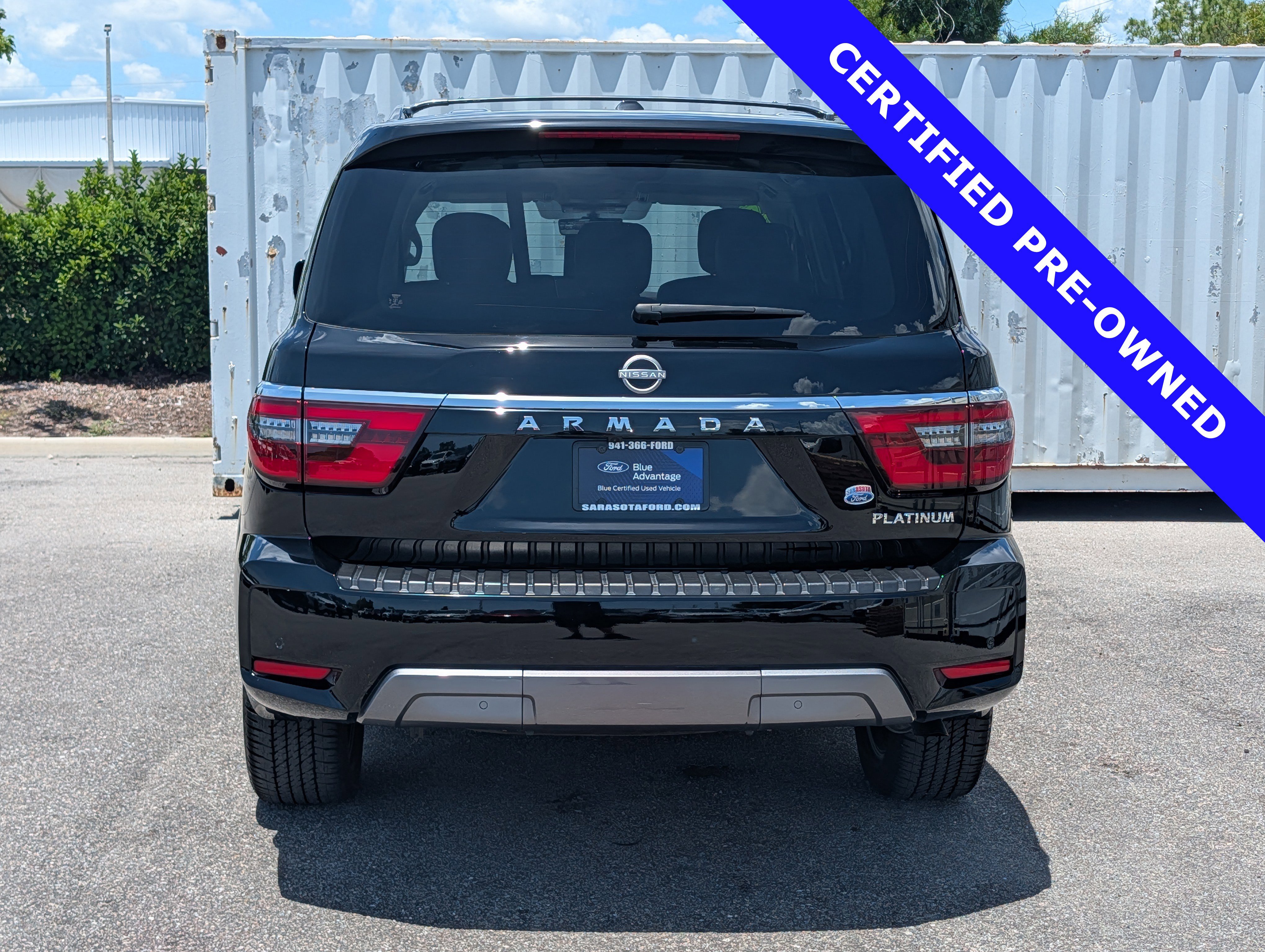 Used 2024 Nissan Armada Platinum w/ Cargo Package AWD/4WD image 5