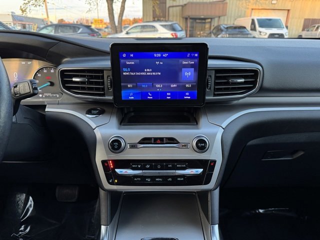 Certified 2022 Ford Explorer XLT w/ Equipment Group 202A image 7