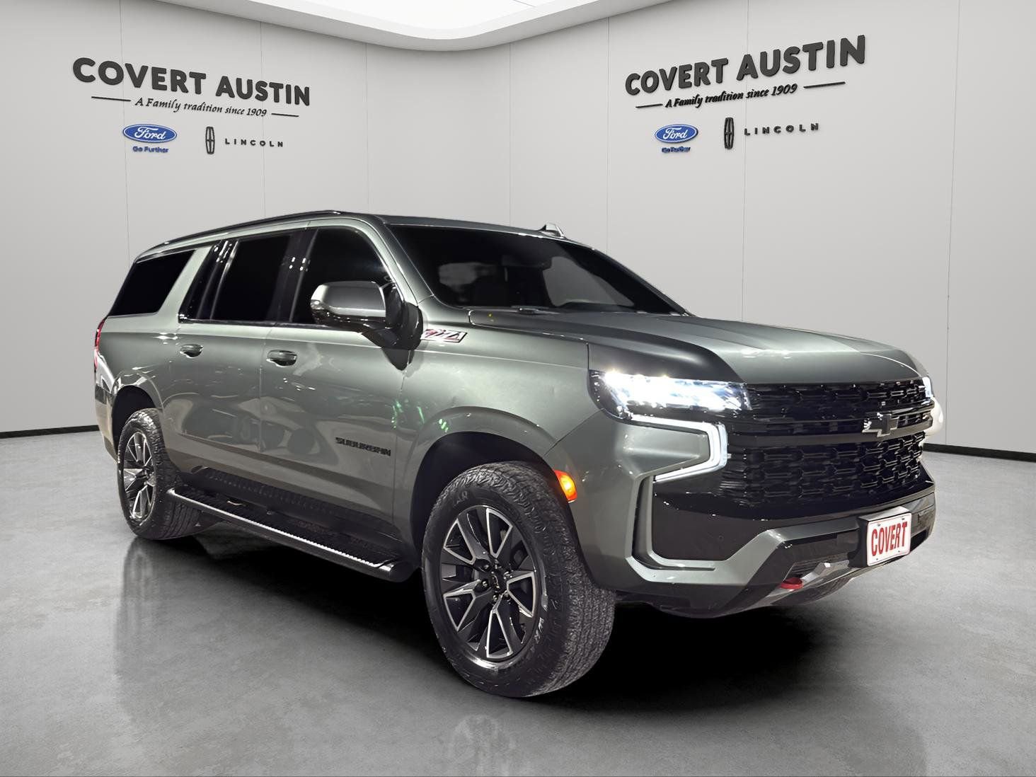 Used 2023 Chevrolet Suburban Z71 w/ Luxury Package image 7