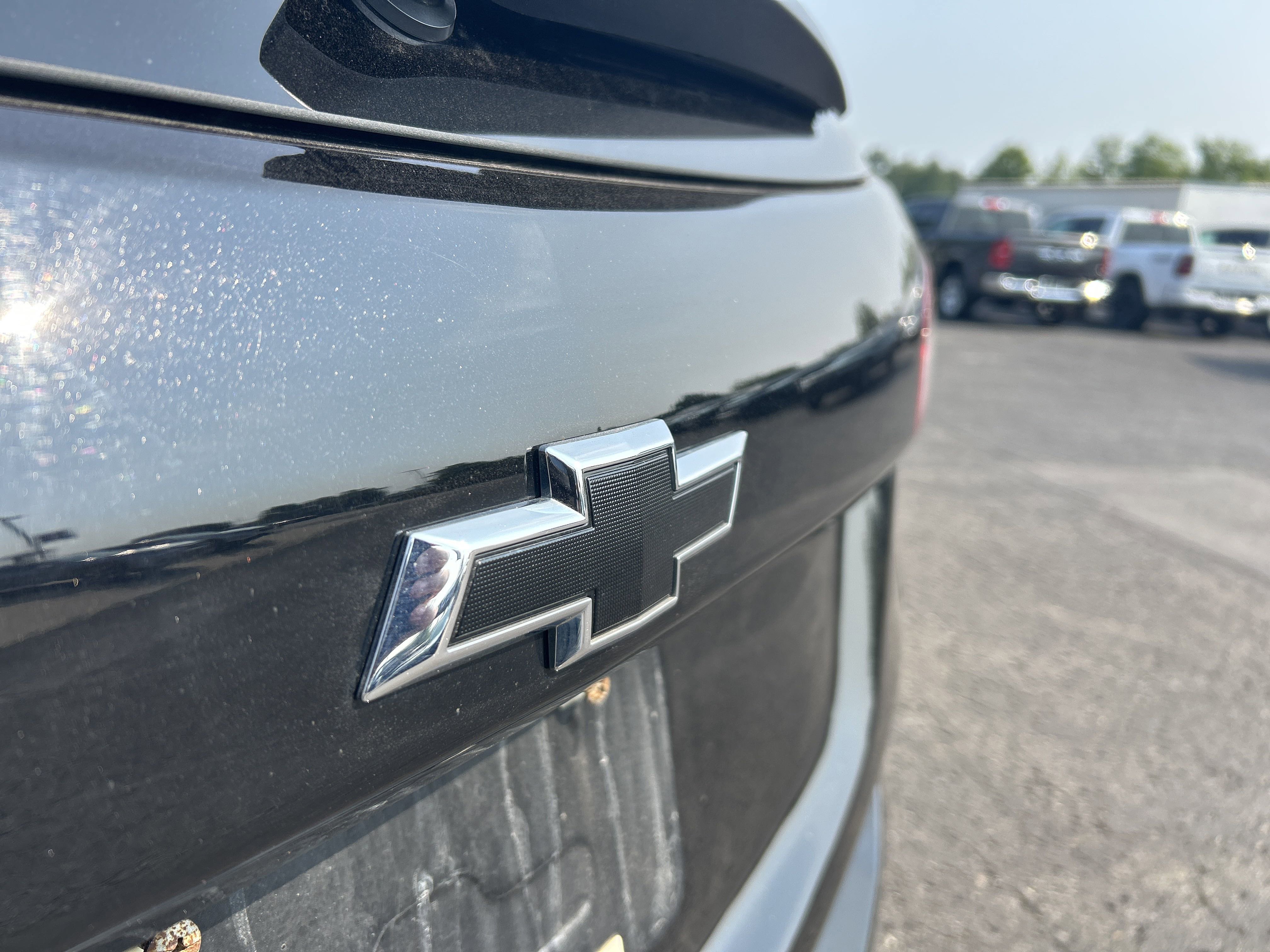 Used 2020 Chevrolet Equinox LT w/ Midnight Edition image 31