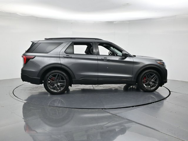 Certified 2025 Ford Explorer ST w/ Sun And Sound Package AWD/4WD image 2
