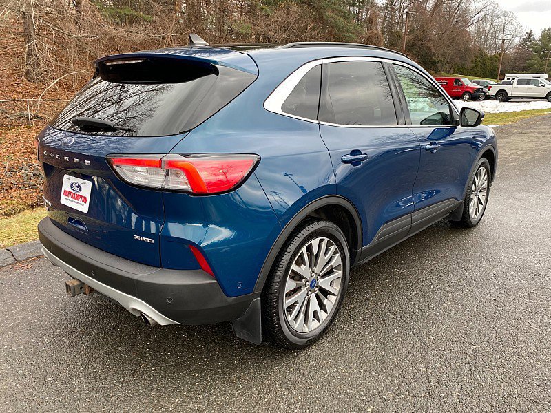 Certified 2020 Ford Escape Titanium w/ Titanium Premium Package 2.0 image 5