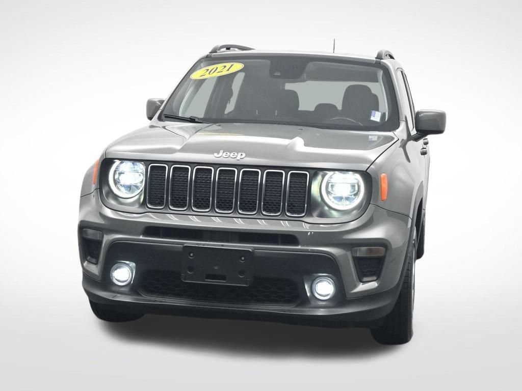 Used 2021 Jeep Renegade Latitude w/ Luxury Group I AWD/4WD image 2