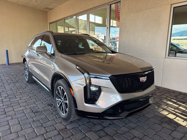 Used 2024 Cadillac XT4 Sport w/ Cold Weather Package FWD image 6
