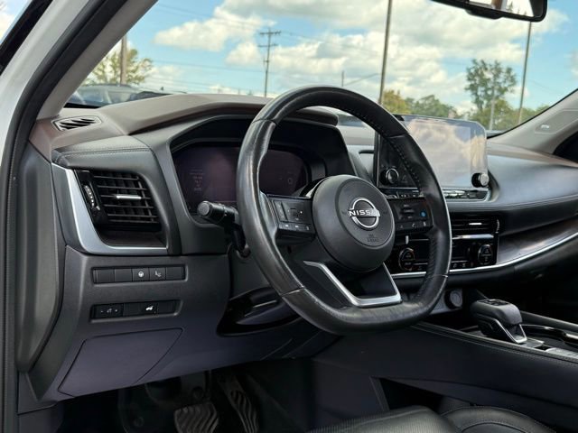 Used 2023 Nissan Rogue Platinum w/ Platinum Premium Package image 25