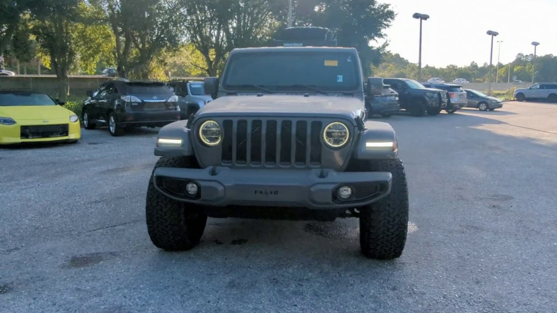 Used 2022 Jeep Gladiator Overland AWD/4WD image 8