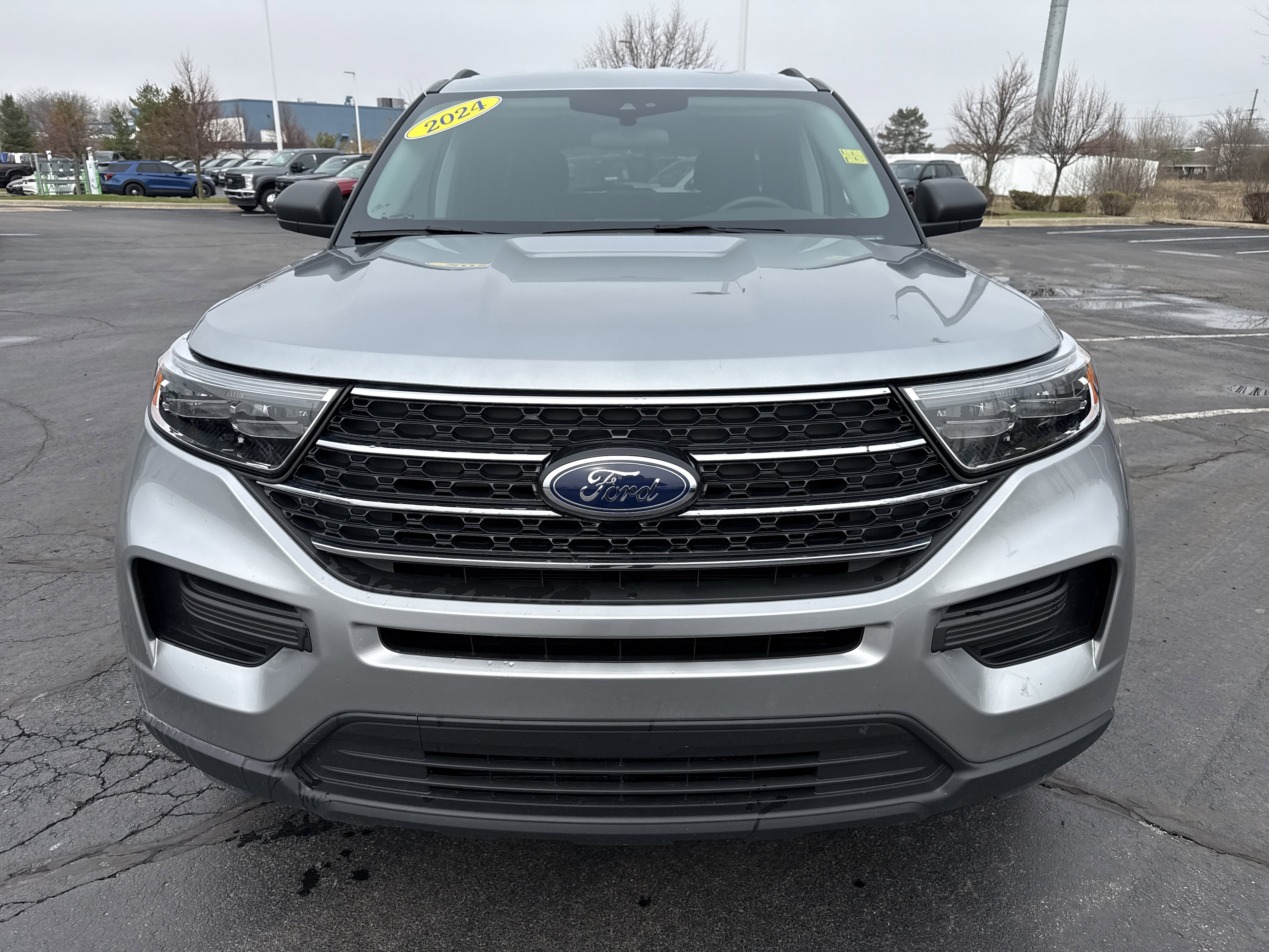 Certified 2024 Ford Explorer XLT AWD/4WD image 12