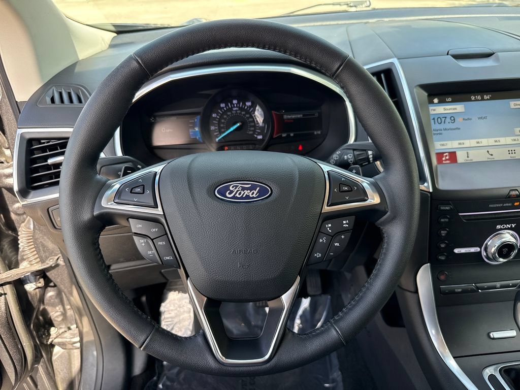 Certified 2018 Ford Edge Titanium FWD image 15