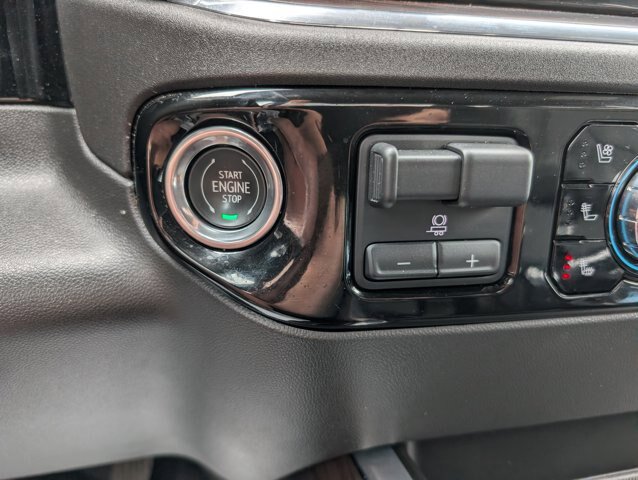 Used 2024 GMC Sierra 1500 SLT w/ SLT Premium Plus Package AWD/4WD image 17
