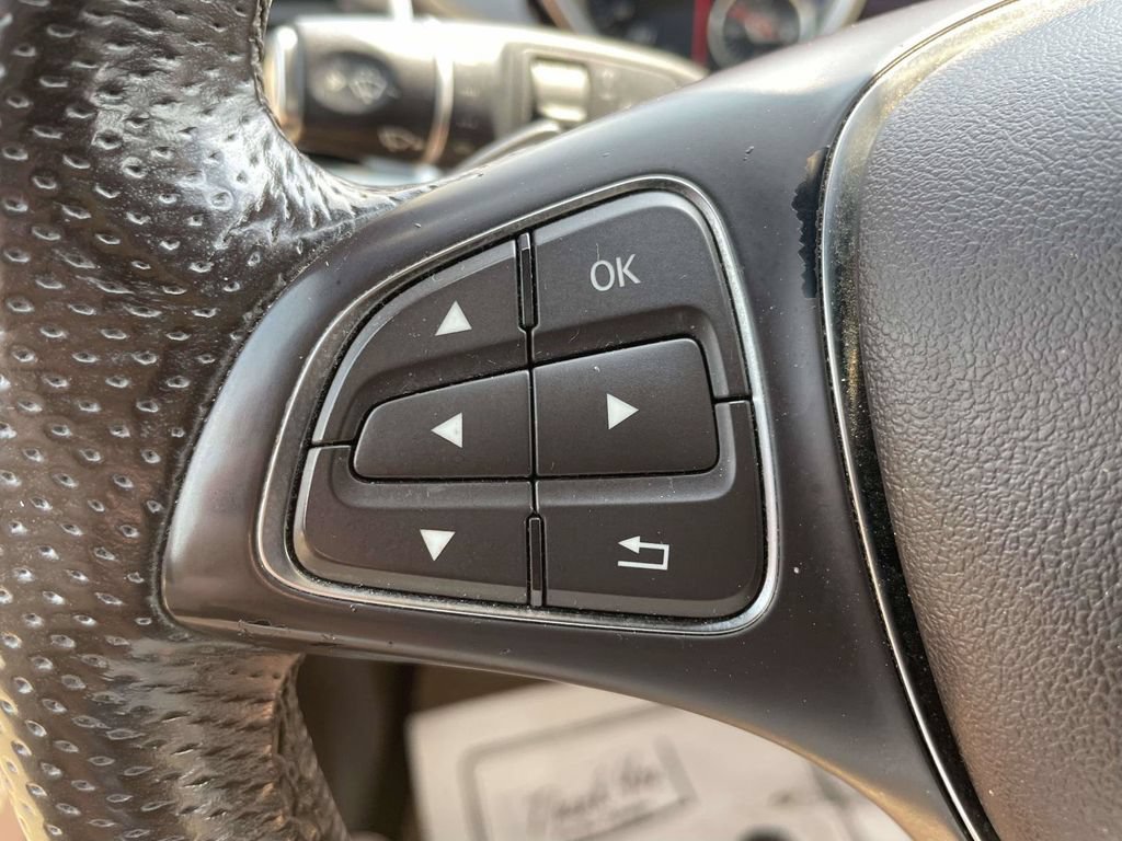 Used 2018 Mercedes-Benz GLE 350 4MATIC image 27