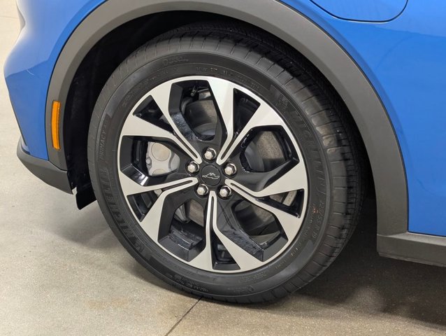 Certified 2025 Ford Mustang Mach-E Select RWD image 2