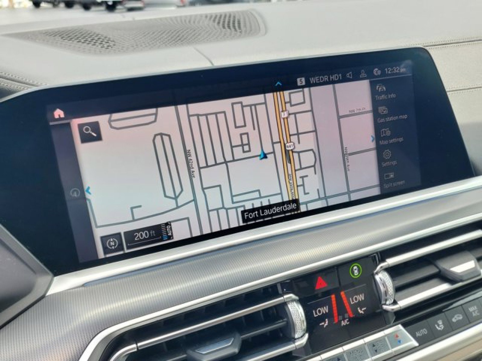 Used 2021 BMW X5 xDrive45e w/ Premium Package image 23