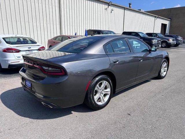 Used 2022 Dodge Charger SXT image 3