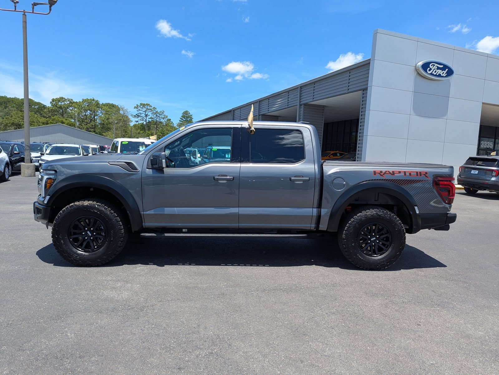 Certified 2025 Ford F150 Raptor AWD/4WD image 8