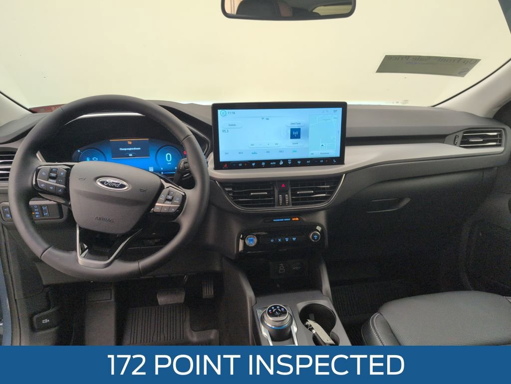 Certified 2025 Ford Escape Platinum image 8