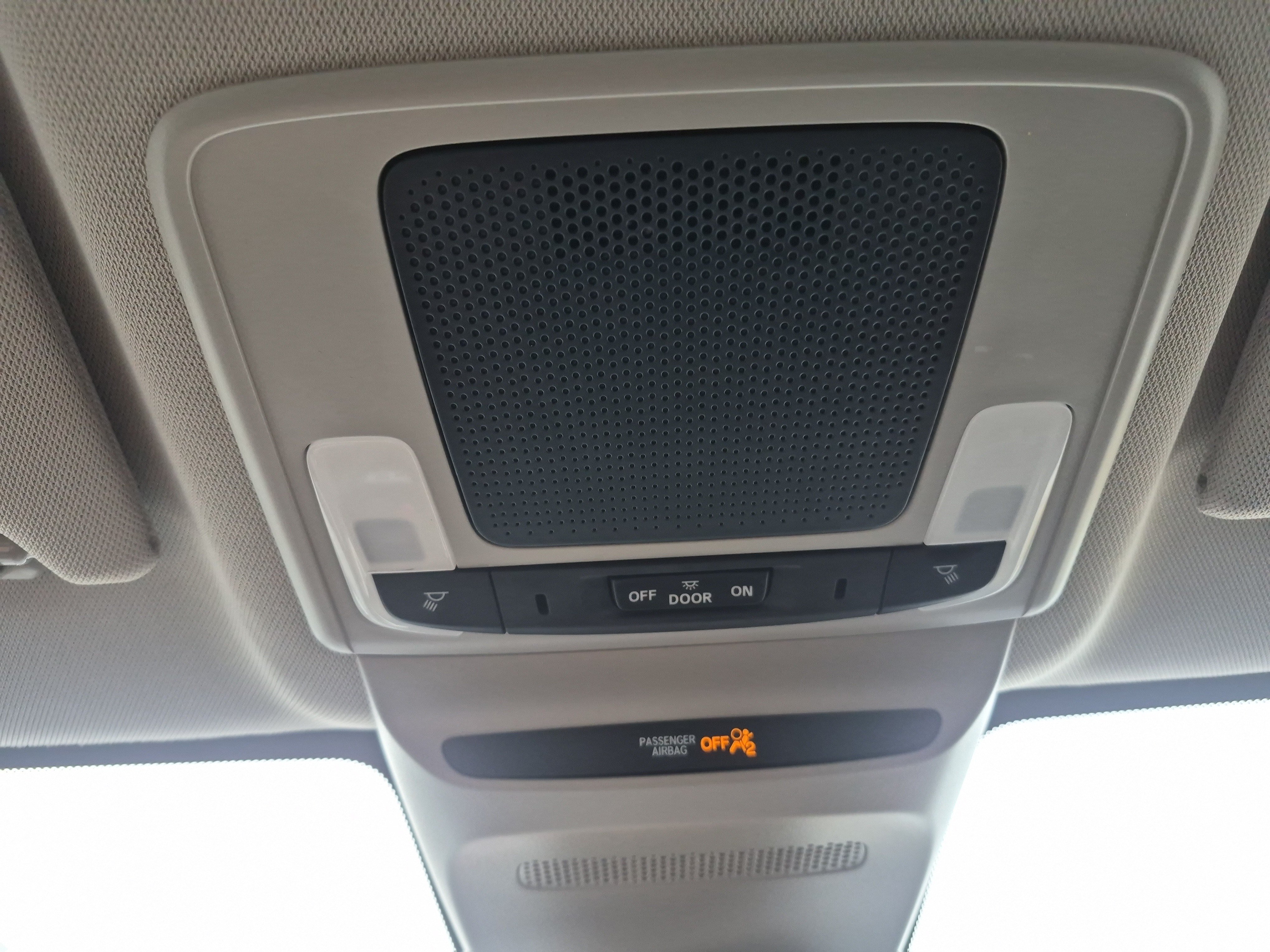 Used 2025 Honda HR-V LX image 31