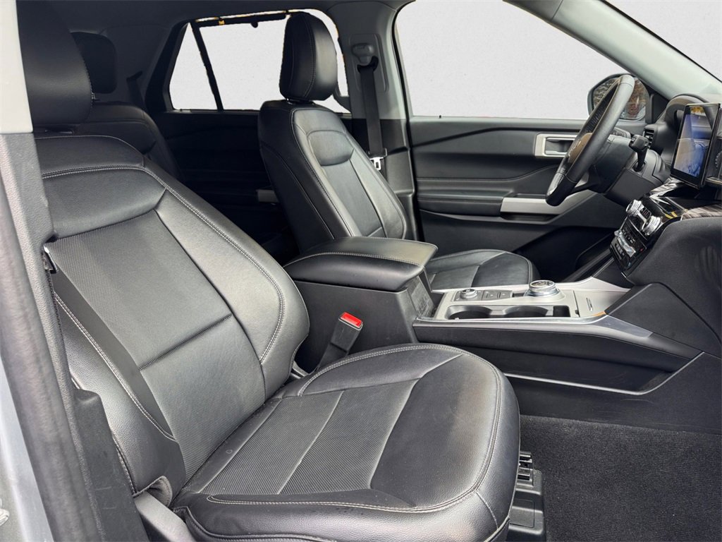 Certified 2024 Ford Explorer Limited image 14
