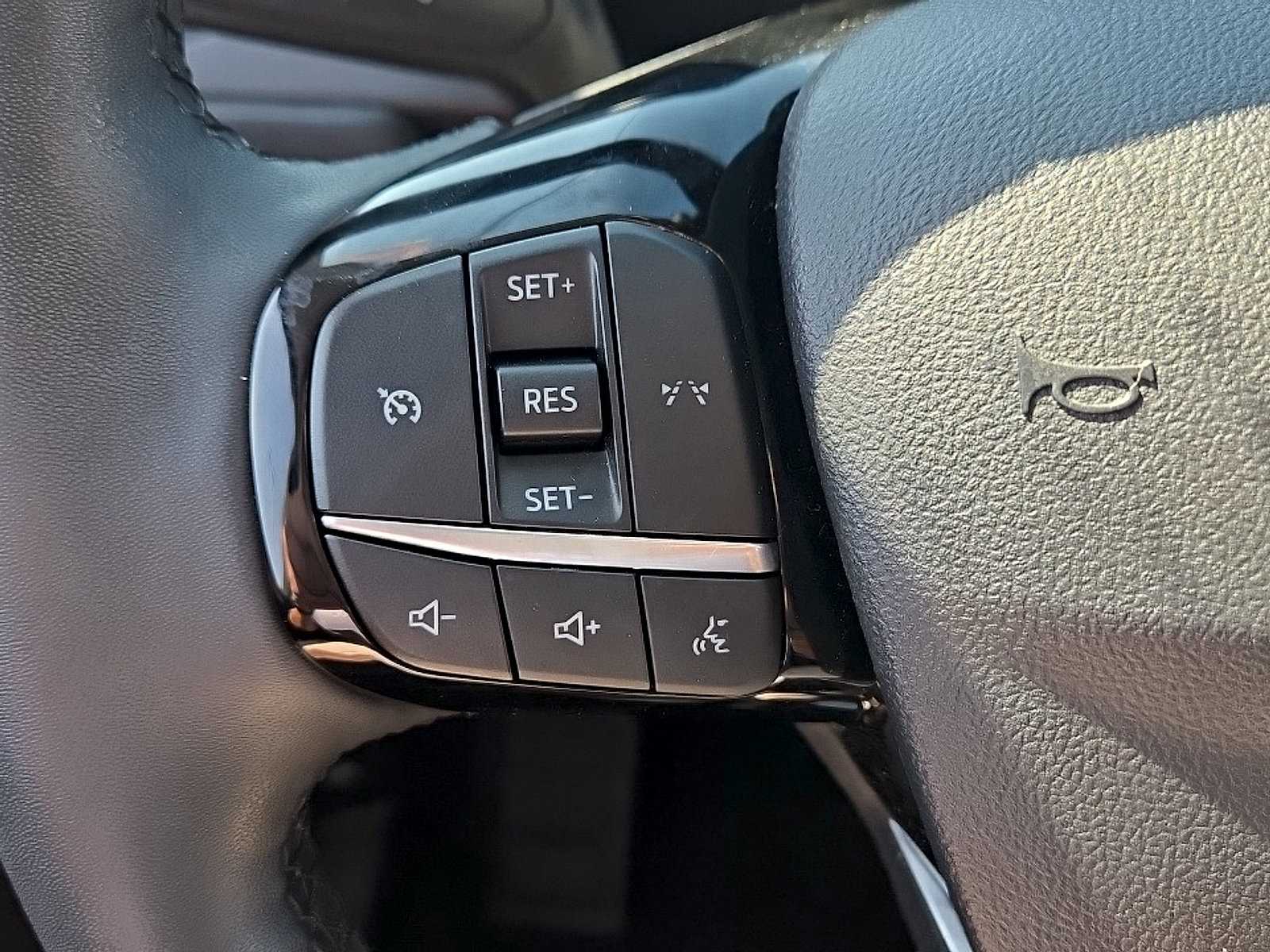 Certified 2024 Ford Escape Active AWD/4WD image 13