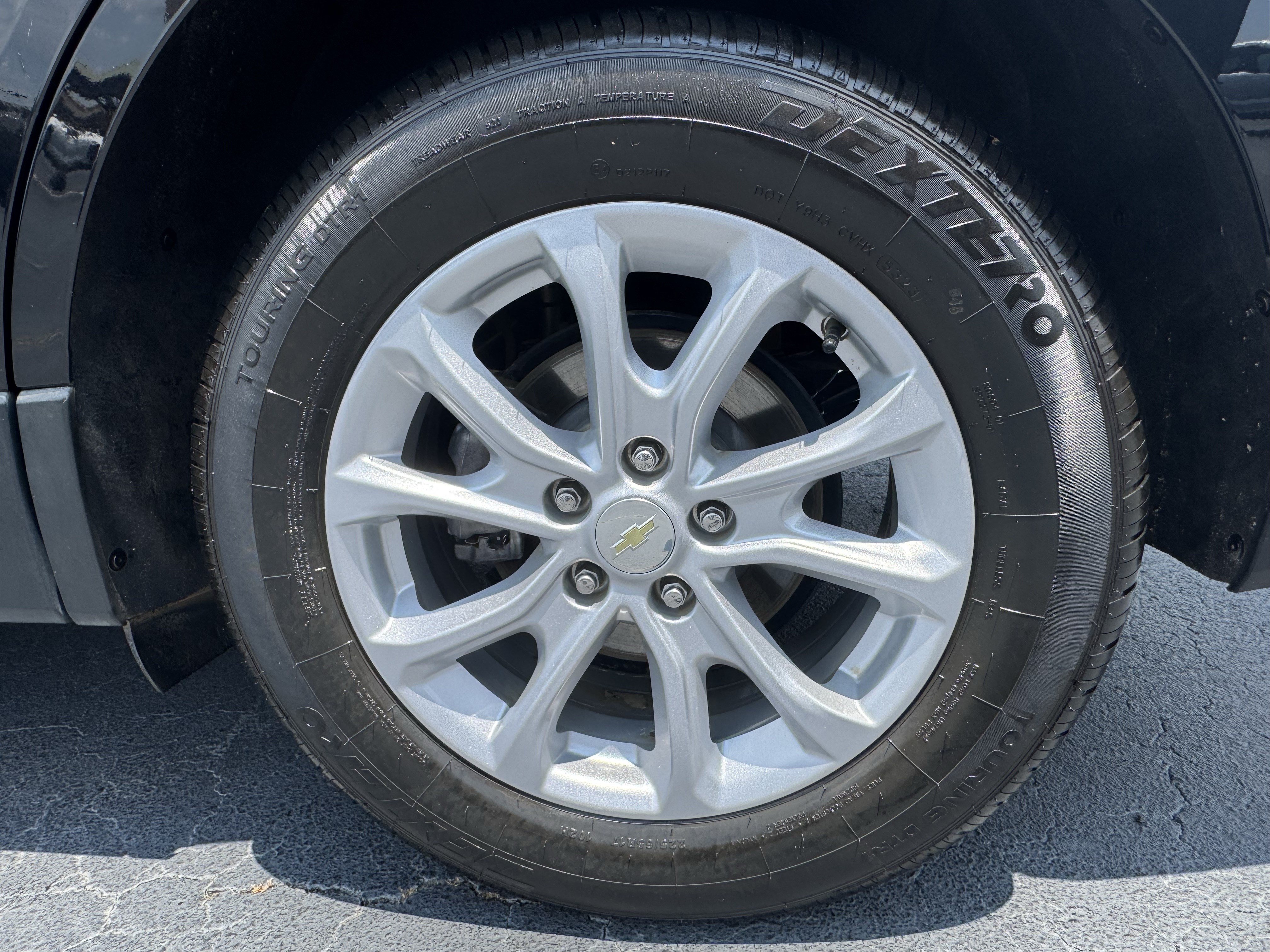 Used 2020 Chevrolet Equinox LT FWD image 21