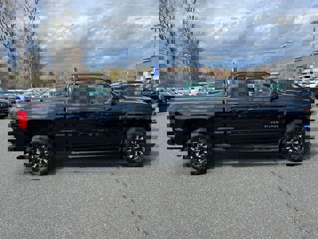 Used 2018 Chevrolet Silverado 1500 LT w/ All Star Edition image 5