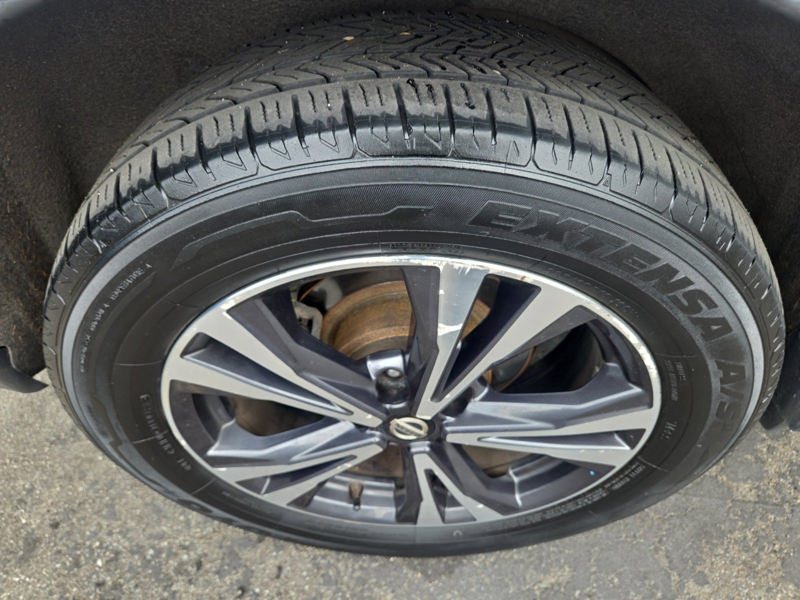 Used 2018 Nissan Rogue SL AWD/4WD image 4