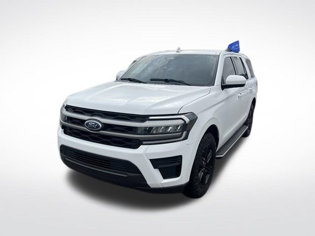 Certified 2023 Ford Expedition XLT RWD image 3