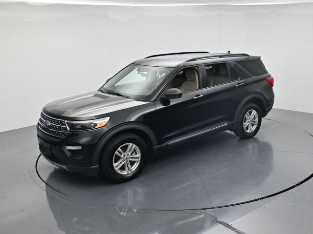 Certified 2023 Ford Explorer XLT w/ Equipment Group 202A AWD/4WD image 45