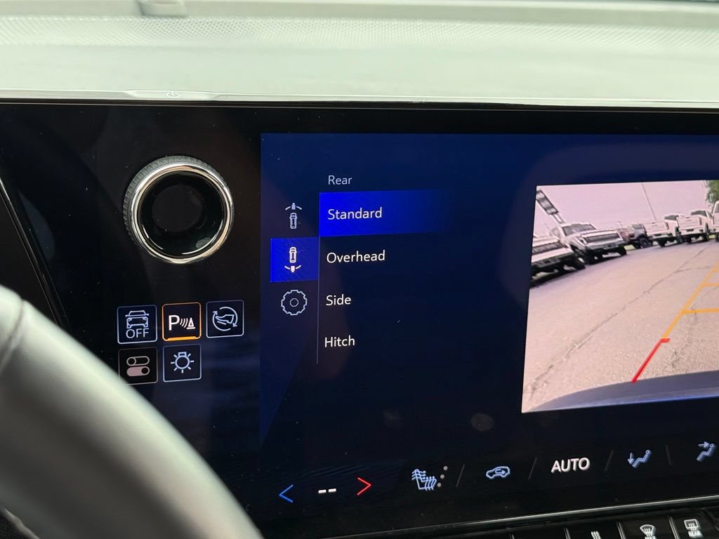 Used 2024 Chevrolet Blazer EV LT AWD/4WD image 5