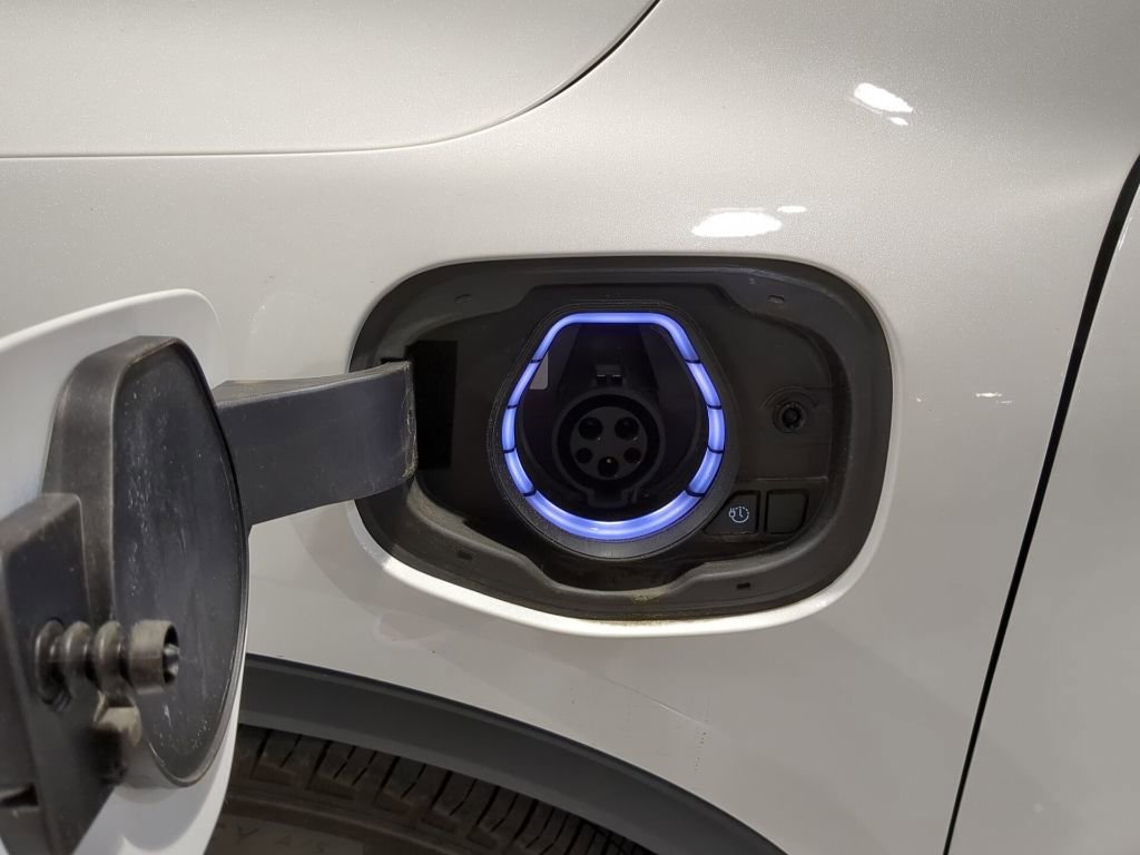 Certified 2025 Ford Escape SE image 18