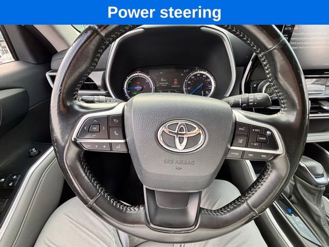 Used 2022 Toyota Highlander XLE image 14