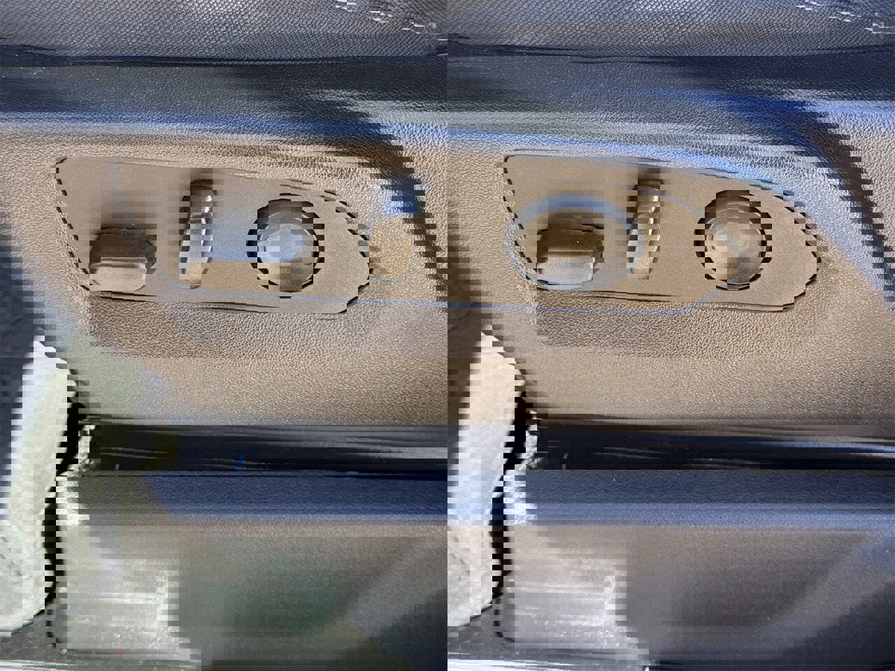 Used 2024 Chevrolet Silverado 1500 LT image 24