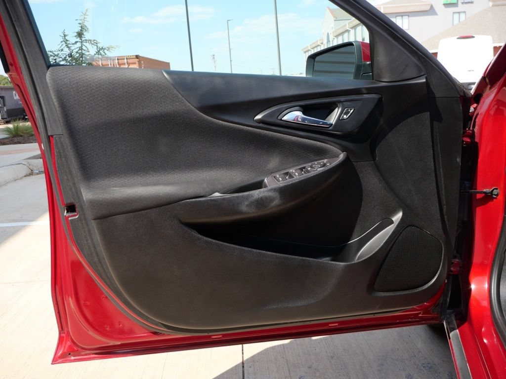 Used 2021 Chevrolet Malibu RS FWD image 18