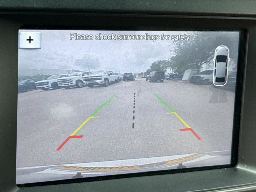 Certified 2017 Ford Explorer XLT w/ Equipment Group 202A FWD image 22