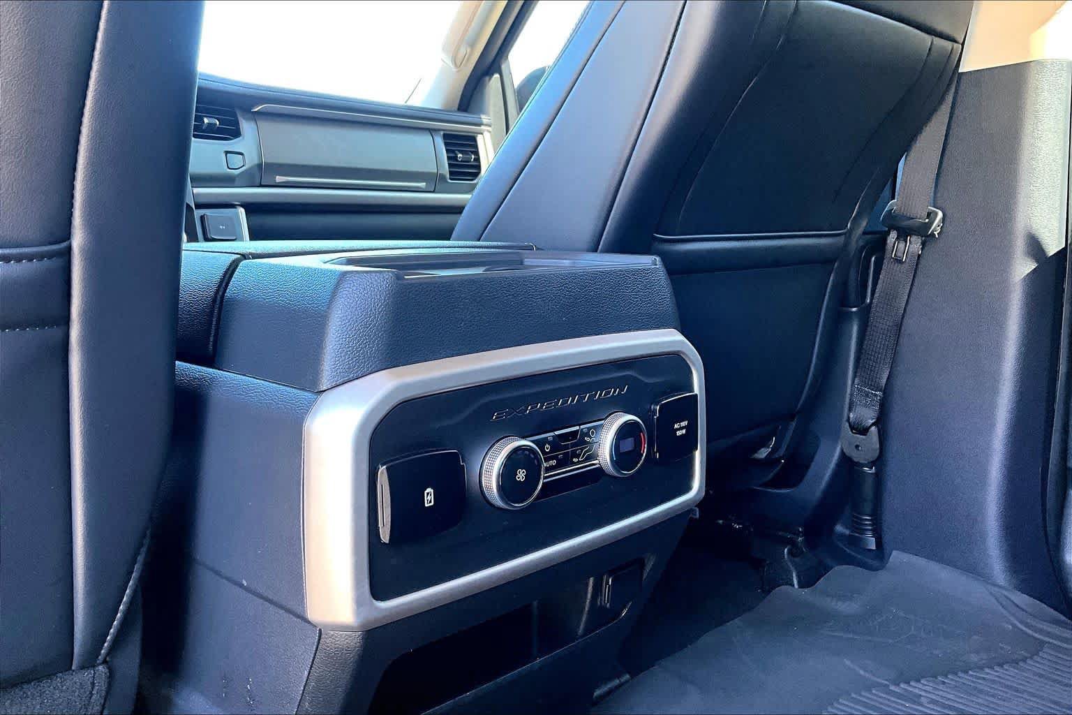 Certified 2024 Ford Expedition XLT AWD/4WD image 36