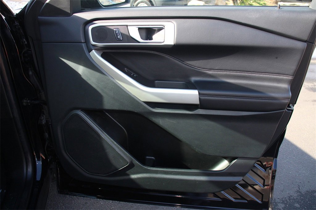 Certified 2023 Ford Explorer XLT w/ Equipment Group 202A image 26