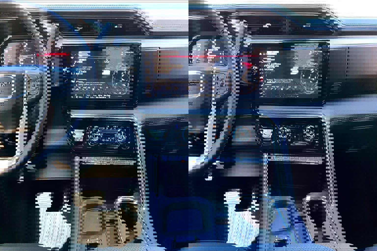 Used 2025 GMC Sierra 2500 Denali w/ Denali Reserve Package image 11