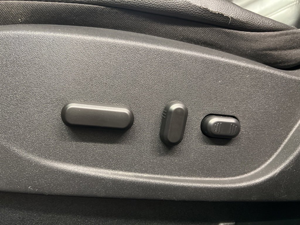 Certified 2018 Ford Escape SEL image 27