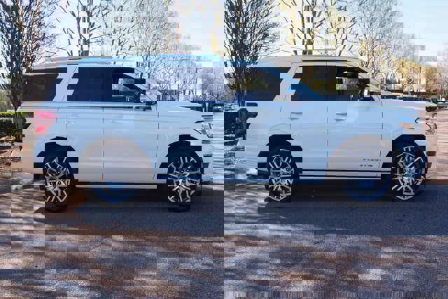 Certified 2023 Ford Expedition Platinum image 6