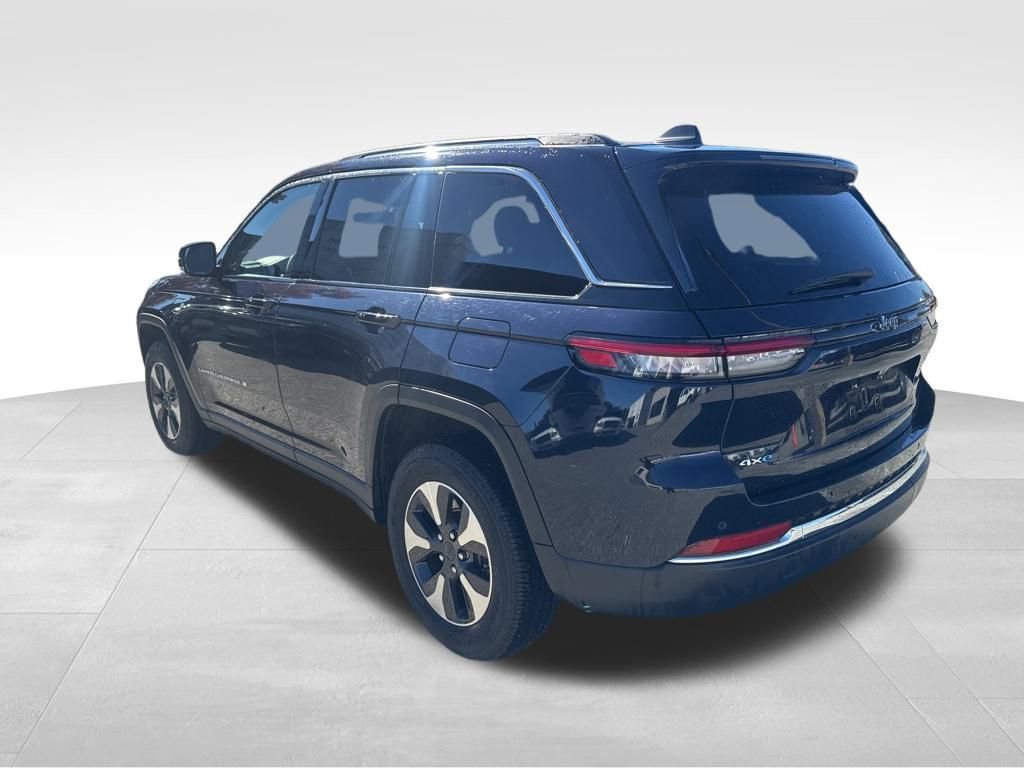 Used 2024 Jeep Grand Cherokee Limited 4xe image 4