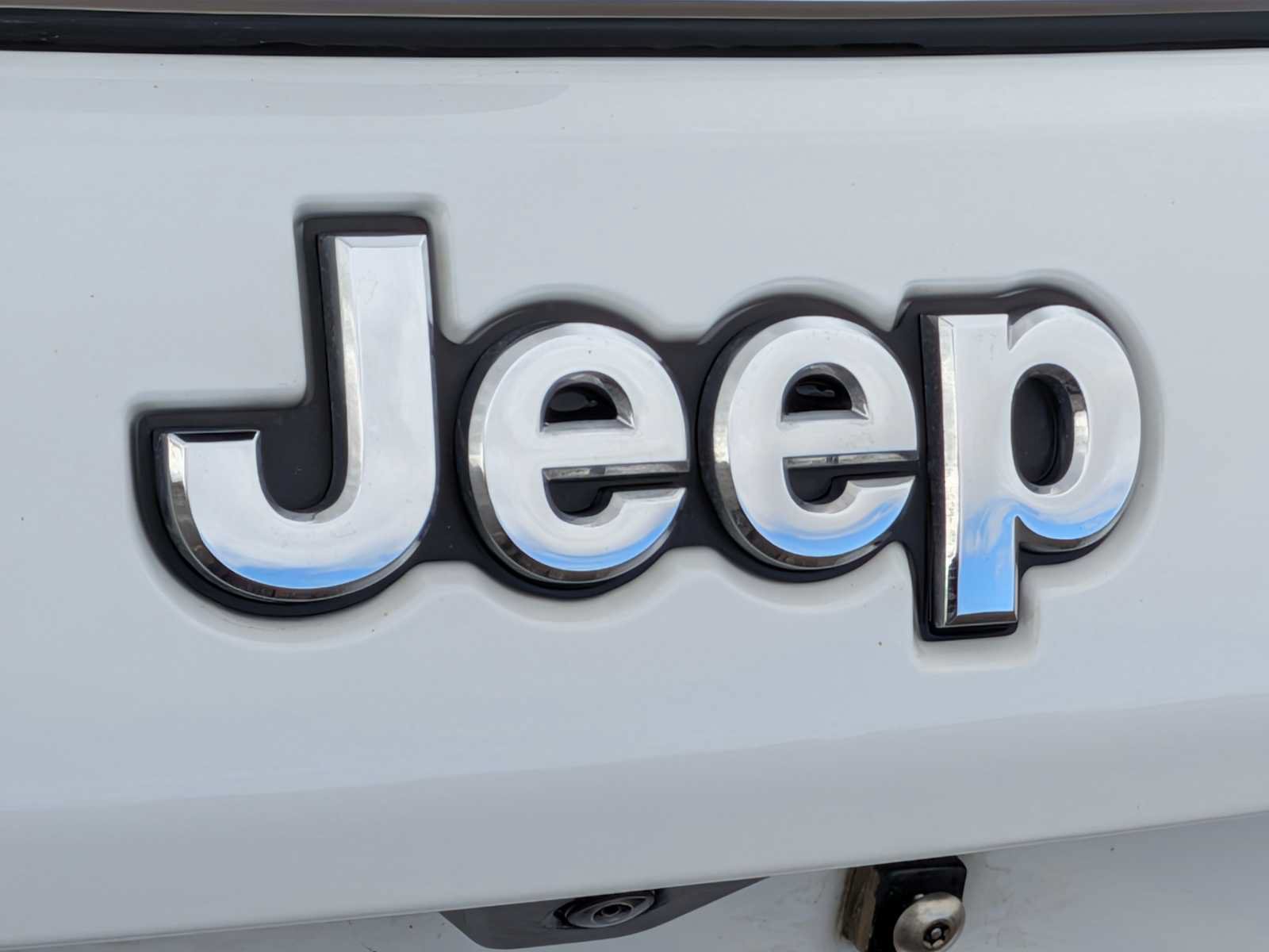 Used 2025 Jeep Compass Latitude AWD/4WD image 13
