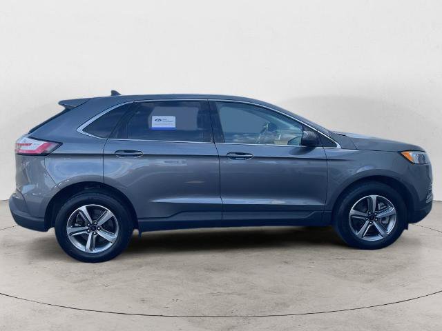 Certified 2024 Ford Edge SEL w/ Convenience Package AWD/4WD image 4