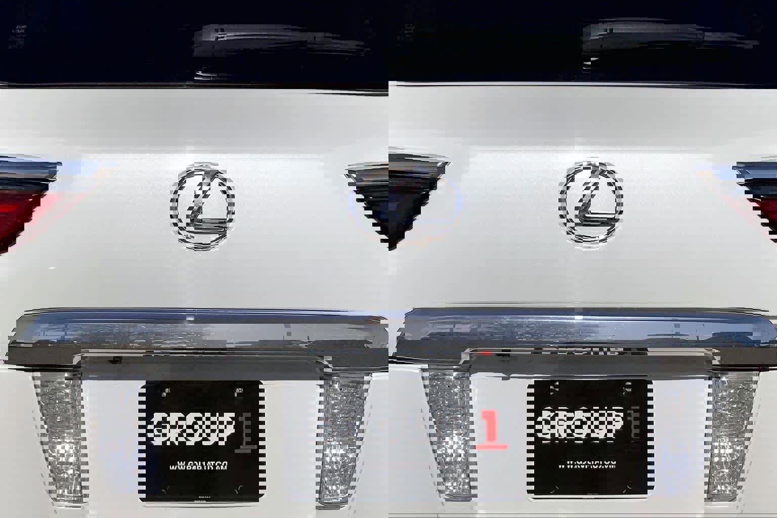 Used 2017 Lexus LX 570 4WD w/ Luxury Package image 31