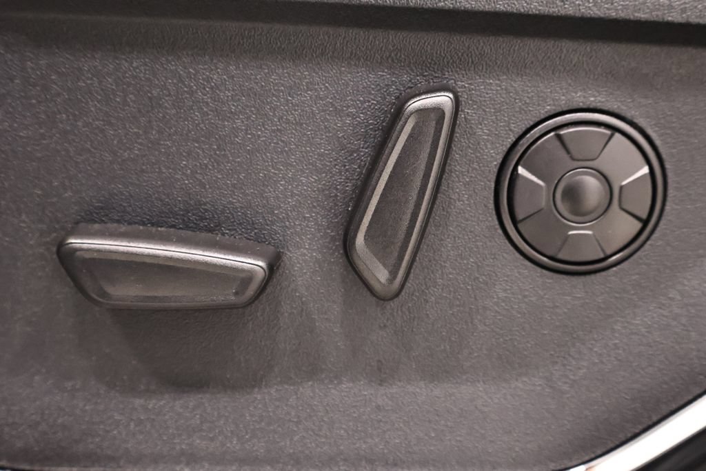 Certified 2025 Ford F350 4x4 Crew Cab Super Duty image 14